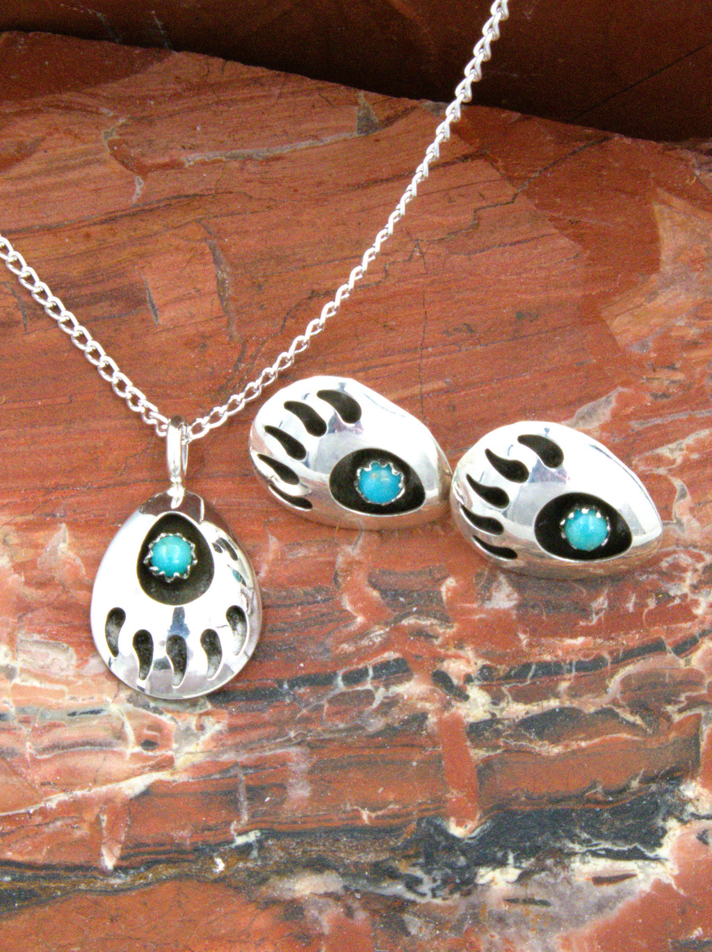 Native American Bear Paw Post Earrings Pendant Turquoise Jewelry Set  EE05PE06