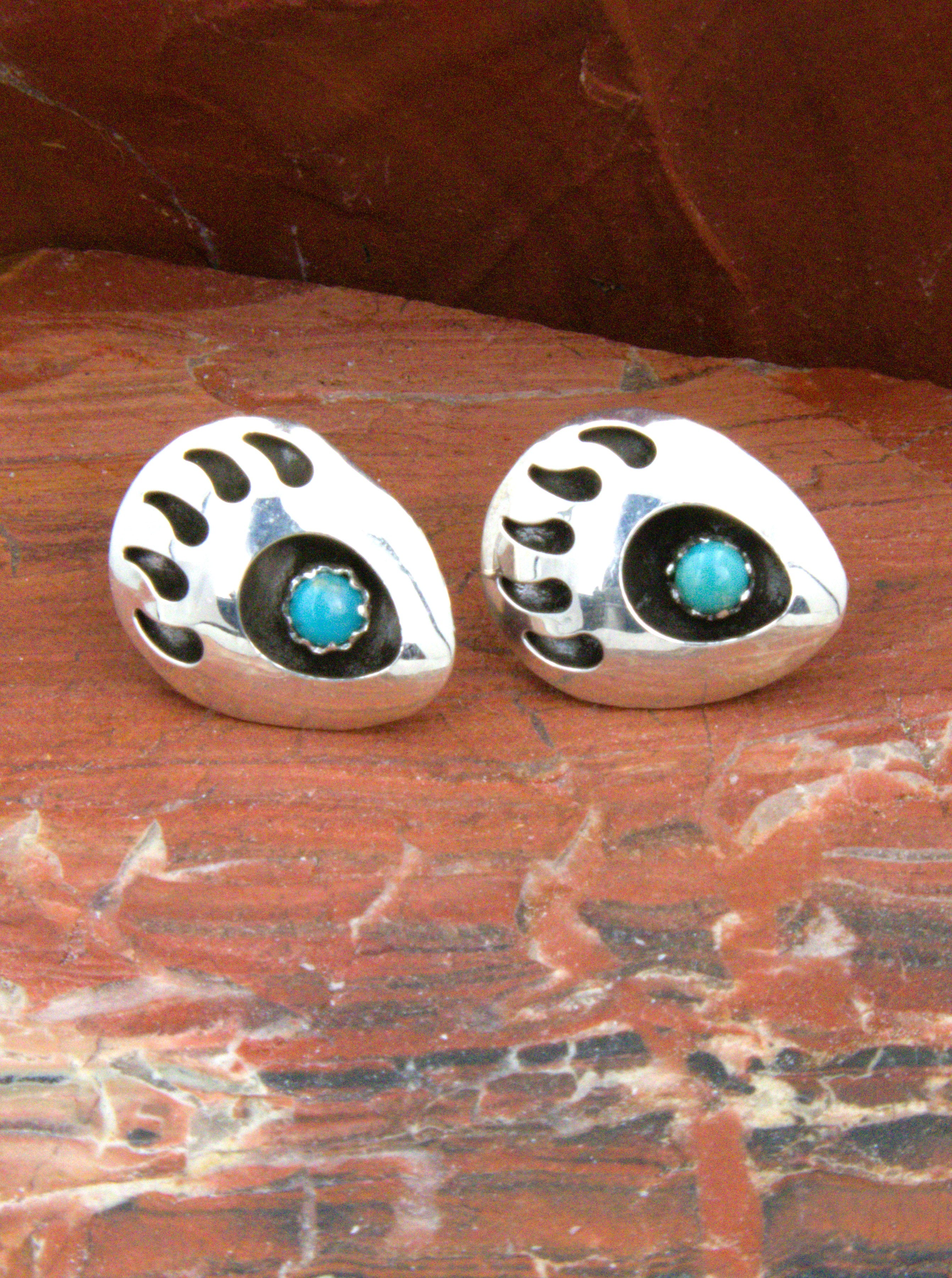 Native American Bear Paw Post Earrings Pendant Turquoise Jewelry Set  EE05PE06