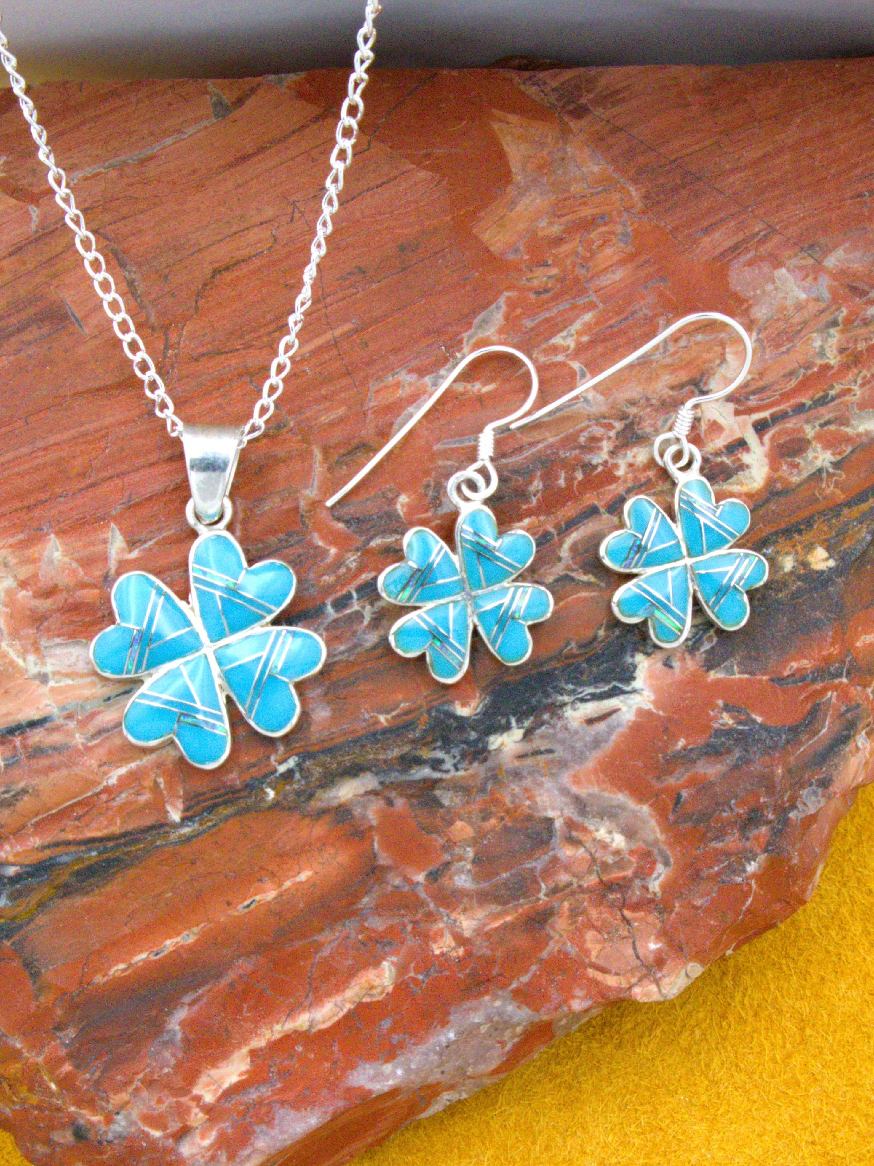Four-Leaf Clover Pendant and Dangle Earrings Turquoise Jewelry Set