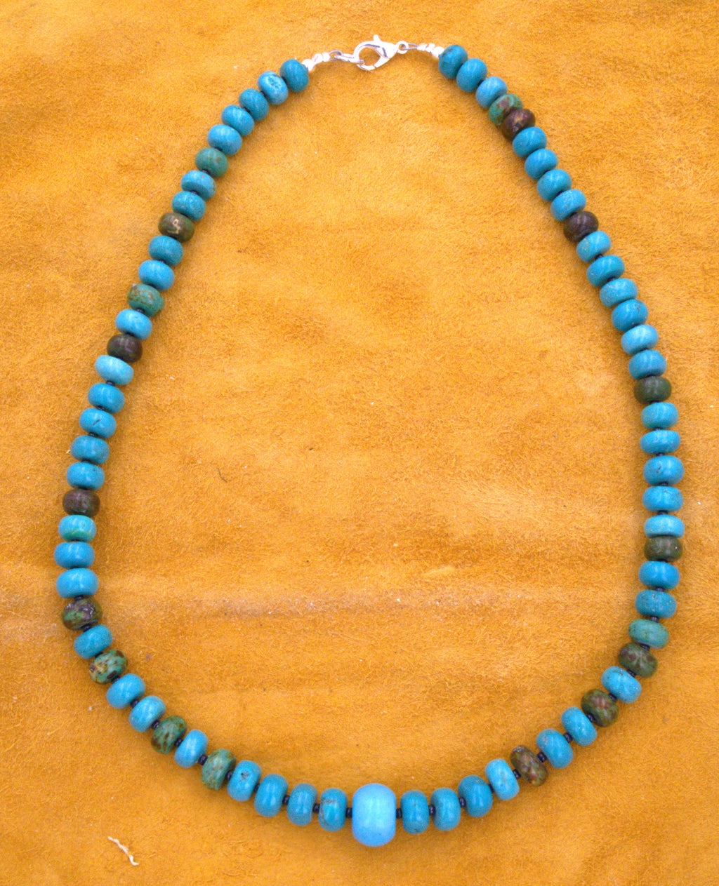 Turquoise J Jewelry Turquoise Rondel Necklace 18 and 1/2" NN15
