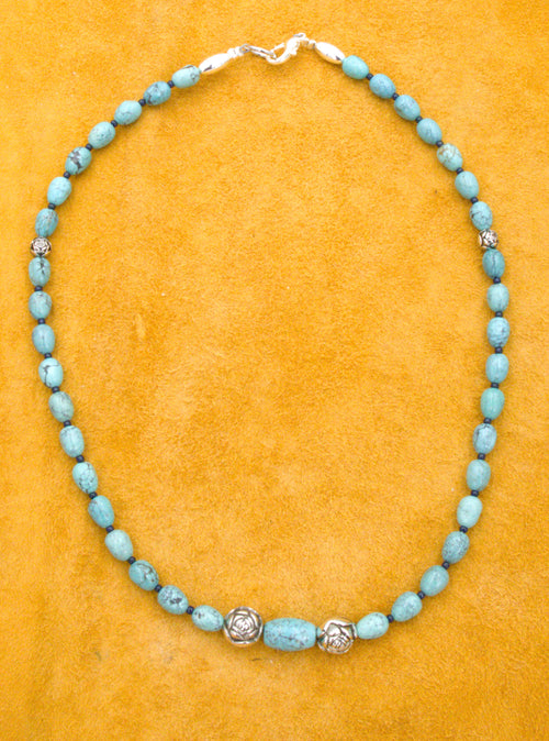 17 and 1/2" Petite Choker Turquoise Necklace  NN56